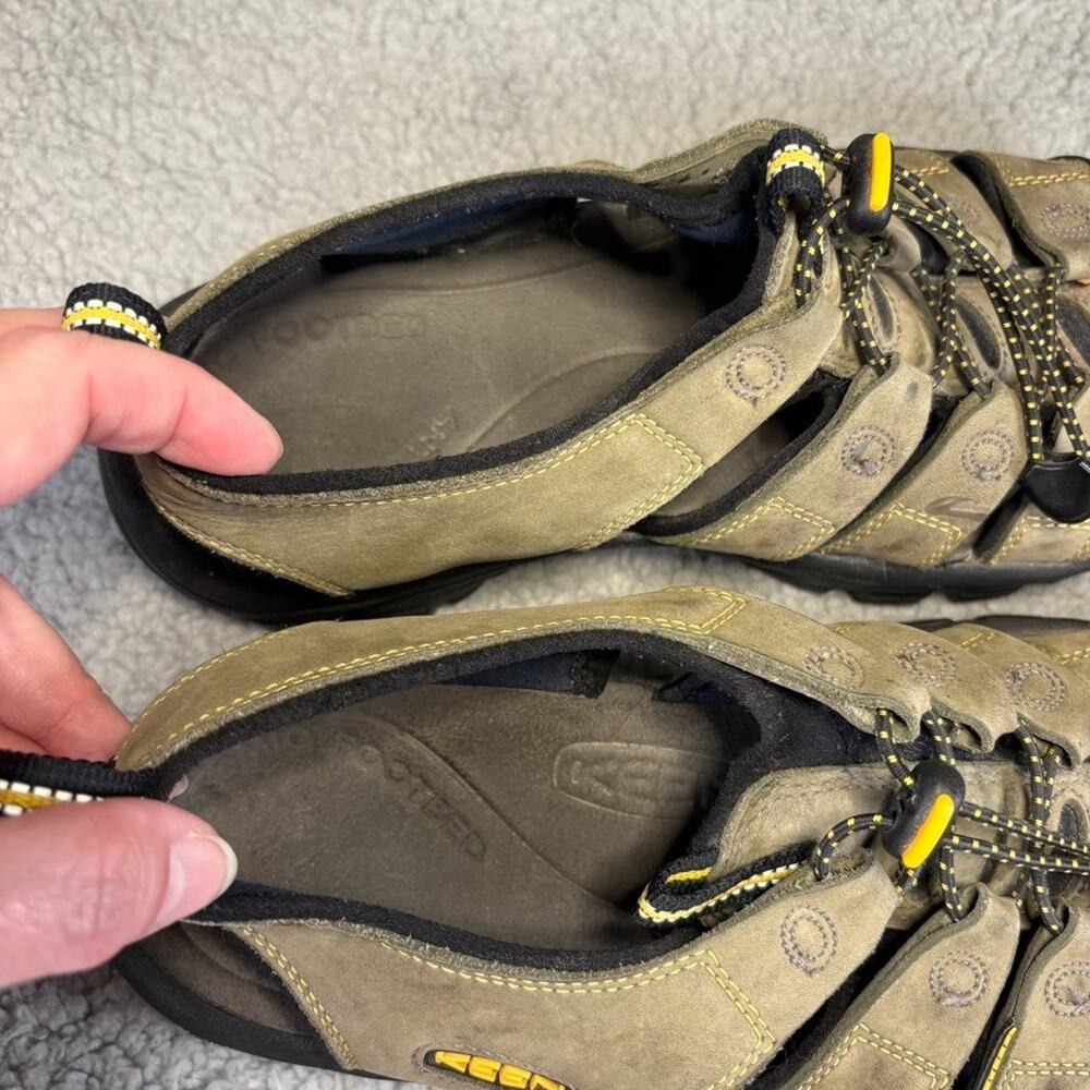 Keen Newport Sandals Mens 10.5 Gorpcore Hiking Camping Outdoor Activewear - Picture 9 of 11